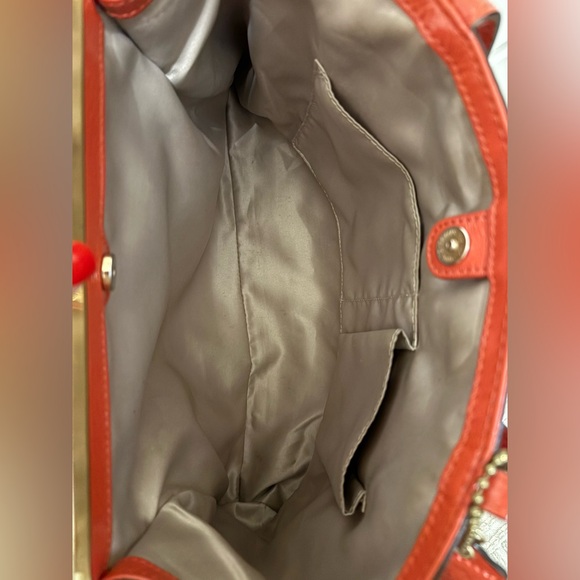 Coach Red Leather Tote with Kisslock and Logo Stitching Design - Picture 6 of 7